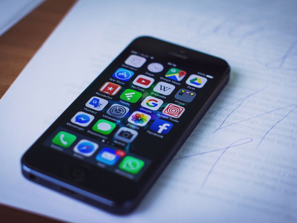 How to easily unlock eSIM on iPhone